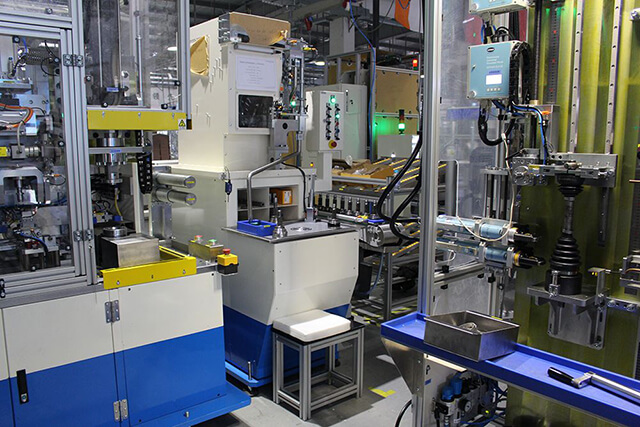 傳動軸自動化裝配線