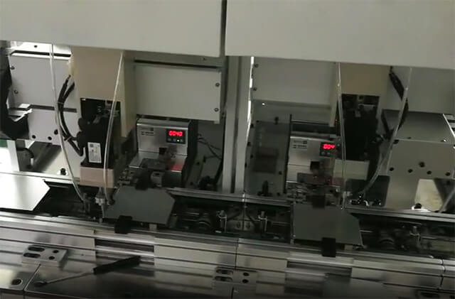 非標(biāo)自動(dòng)鎖螺絲機(jī)廠家