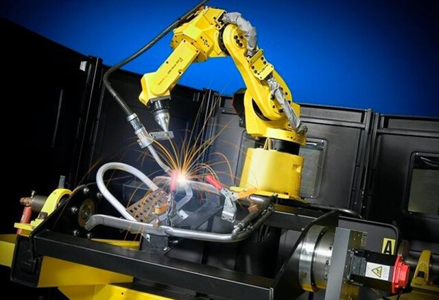 汽車配件焊接機(jī)器人