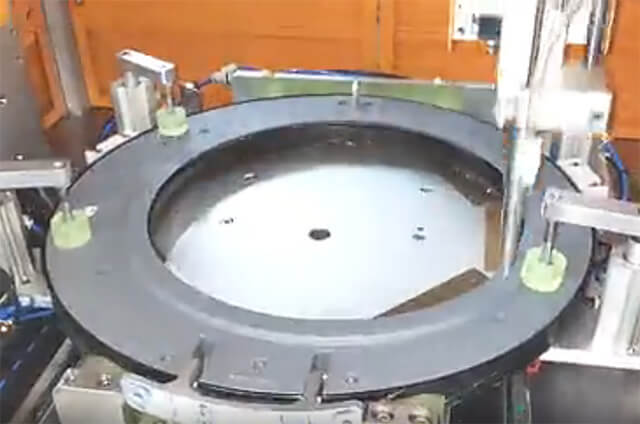 洗衣機(jī)鎖螺絲機(jī)