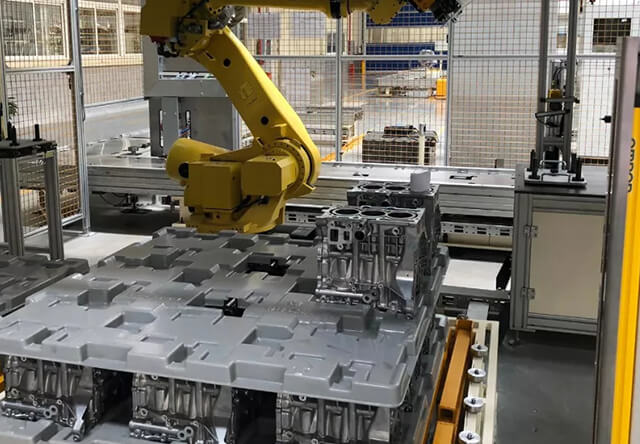 發(fā)動機缸體機器人上下料