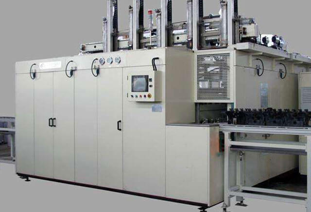 汽車發(fā)動(dòng)機(jī)缸蓋清洗機(jī)