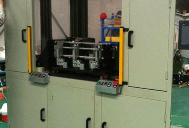 汽車儀表盤焊接設(shè)備