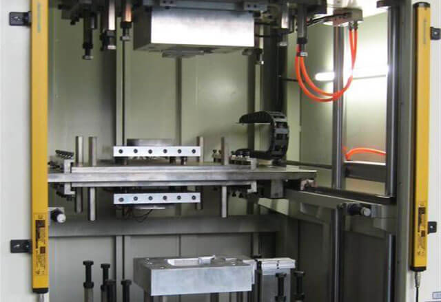 汽車塑料配件熱板焊接機(jī)