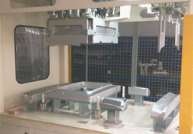 頂棚噴膠翻邊包覆設(shè)備