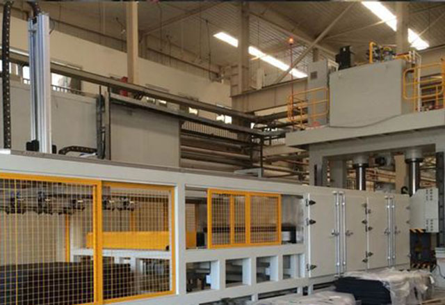 汽車(chē)內(nèi)飾件加熱爐