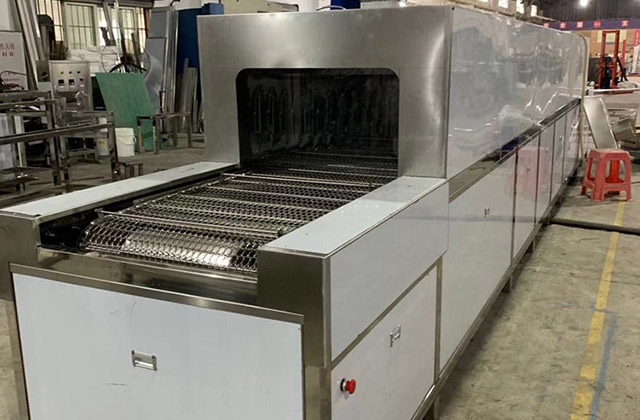 汽車發(fā)動機(jī)清洗機(jī)