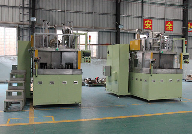 碳?xì)淙詣?dòng)清洗機(jī)