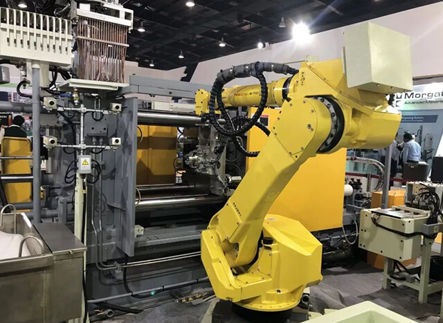 壓鑄自動(dòng)上下料機(jī)器人