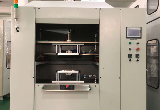 汽車塑料油壺焊接機(jī)