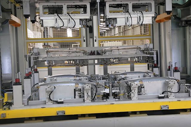 汽車門板內(nèi)飾包覆機(jī)