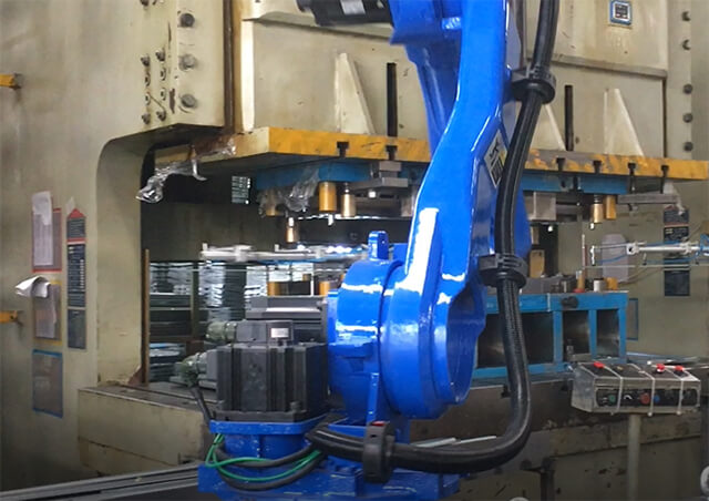 沖壓上下料機(jī)器人