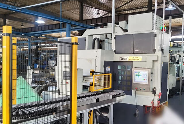 機加工自動化實現機床自動上下料