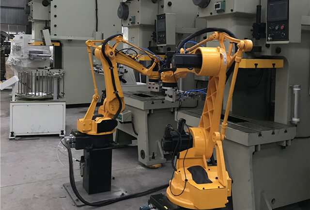 五金上下料機(jī)器人