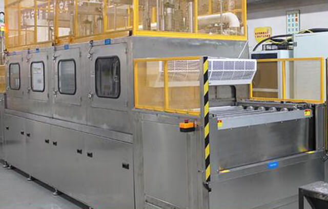 發(fā)動(dòng)機(jī)缸蓋噴淋清洗機(jī)