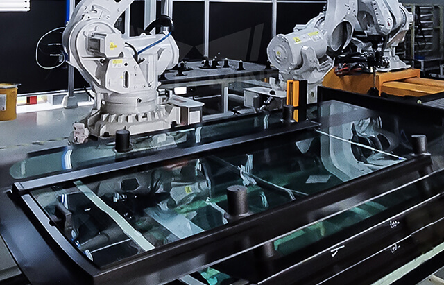 汽車玻璃自動(dòng)涂膠機(jī)器人