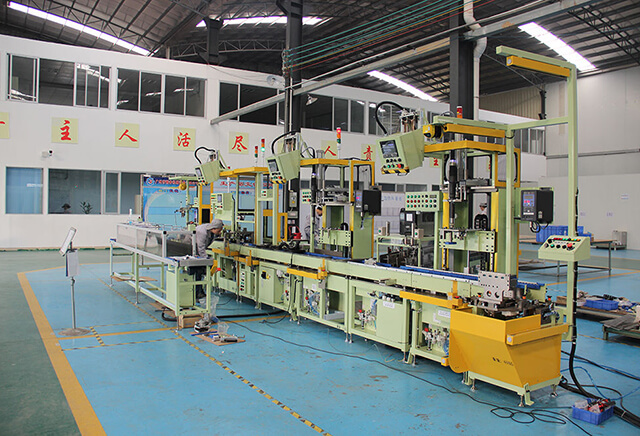 汽車零部件裝配流水線